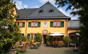 Weingut Staffelter Hof